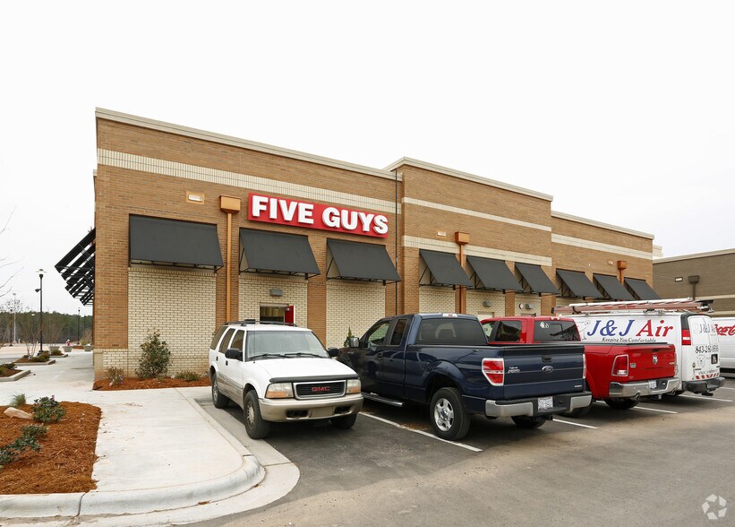 More Photos Of 1117-1121 Parkside Main St, Morrisville General Retail For Lease