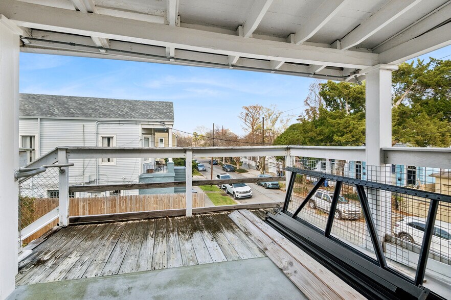 More Photos Of 3801 Magazine St, New Orleans Freestanding For Sale