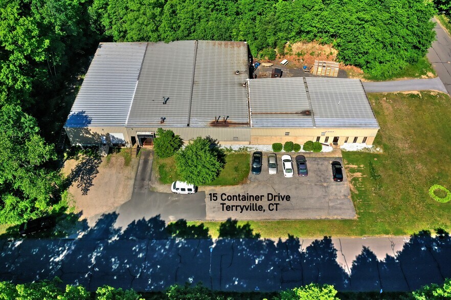 More Photos Of 15 Container Dr, Terryville Manufacturing For Sale