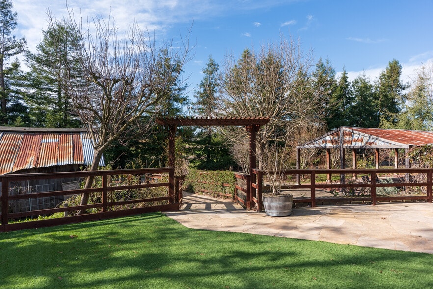More Photos Of 5186 Gravenstein Hwy S, Sebastopol Restaurant For Sale