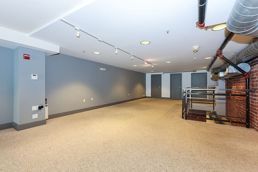 More Photos Of 1233-1235 Howard St, San Francisco Office For Sale