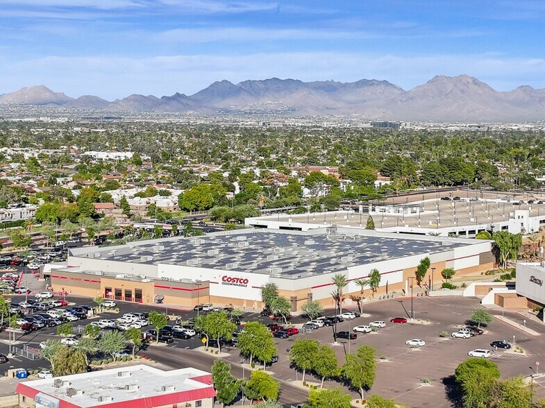 More Photos Of 12621 N Paradise Village Pky W, Phoenix Service Station For Sale