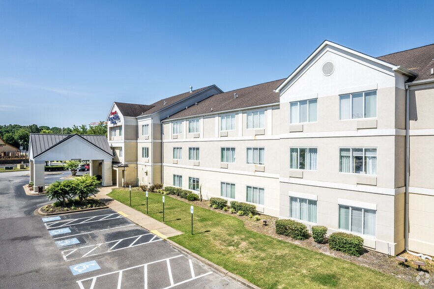 More Photos Of 2800 New Brunswick Rd, Memphis Hotel For Sale