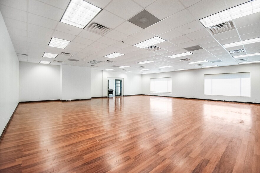 More Photos Of 3390 Kori Rd, Jacksonville Medical For Lease