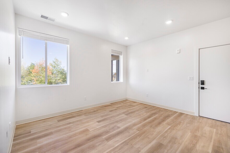 More Photos Of 201 E Ross Ave, Driggs Multifamily For Sale