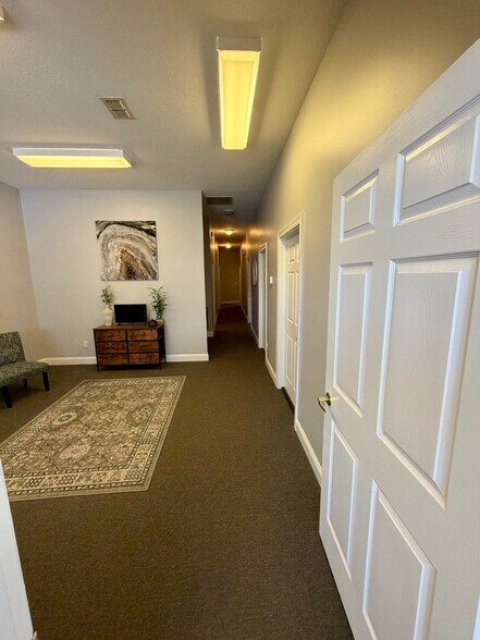 More Photos Of 11481 Old St Augustine Rd, Jacksonville Office For Sale