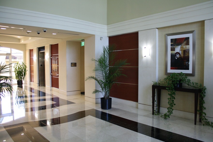 More Photos Of 14400 NW 77th Ct, Miami Lakes Office For Lease