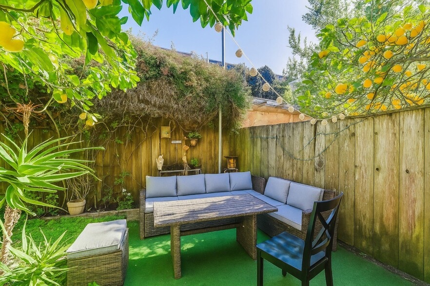 More Photos Of 751 Capp st, San Francisco Apartments For Sale