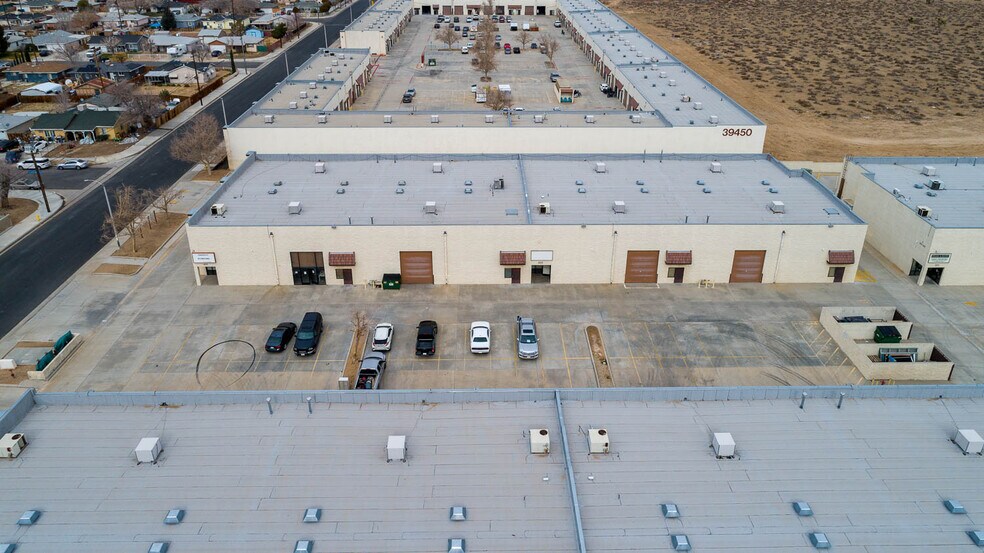 More Photos Of 39360 3rd St E, Palmdale Warehouse For Sale