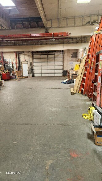 More Photos Of 2437 3rd Ave, Watervliet Warehouse For Sale