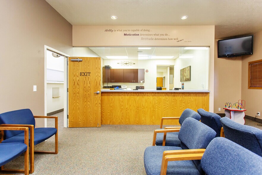 More Photos Of 1263 Bennett Ave, Burley Medical For Lease