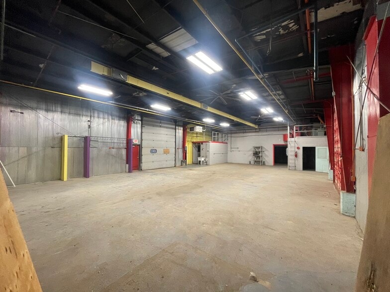 More Photos Of 445 N Findlay St, Dayton Industrial For Lease