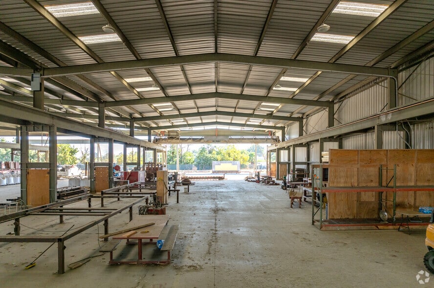 More Photos Of 2310 San Juan Rd, Hollister Manufacturing For Sale