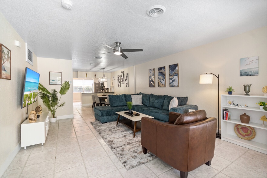 More Photos Of 1520 NE 51st St, Fort Lauderdale Apartments For Sale