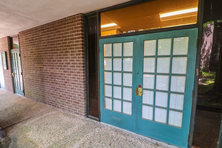 More Photos Of 13131 Champions Dr, Houston Medical For Lease