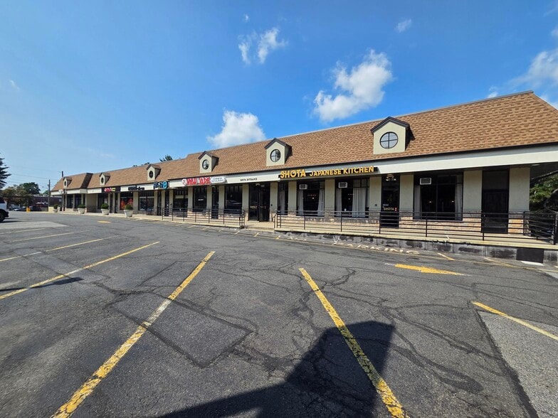 More Photos Of 321 Broadway, Hillsdale Freestanding For Lease