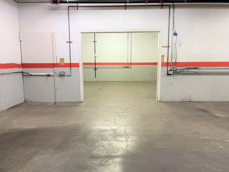 More Photos Of 1760 Industrial Way, Napa Warehouse For Lease