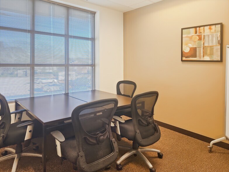 More Photos Of 320 W Lanier Ave, Fayetteville Coworking Space