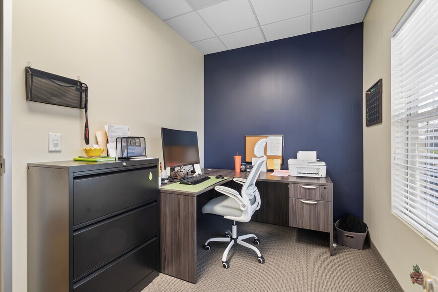 More Photos Of 5156 Village Creek Dr, Plano Medical For Sale