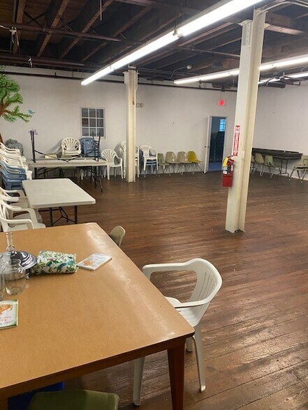 More Photos Of 400 Green St E, Wilson Religious Facility For Sale