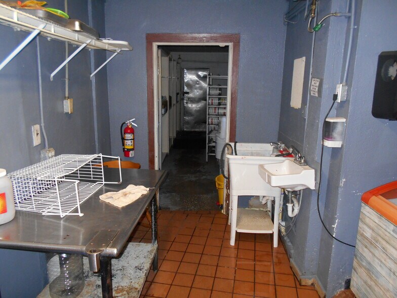 More Photos Of 530 Athens St, Tarpon Springs General Retail For Sale
