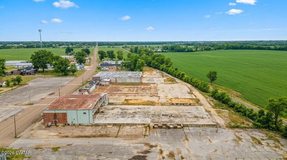 More Photos Of 302 N Trenton St, Rutherford Warehouse For Sale