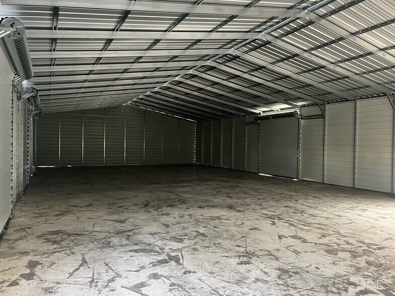 More Photos Of 2900 James L Redman Pky, Plant City Freestanding For Sale