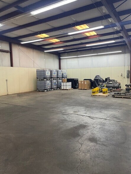 More Photos Of 109 Harter Ave, Woodland Industrial For Sale