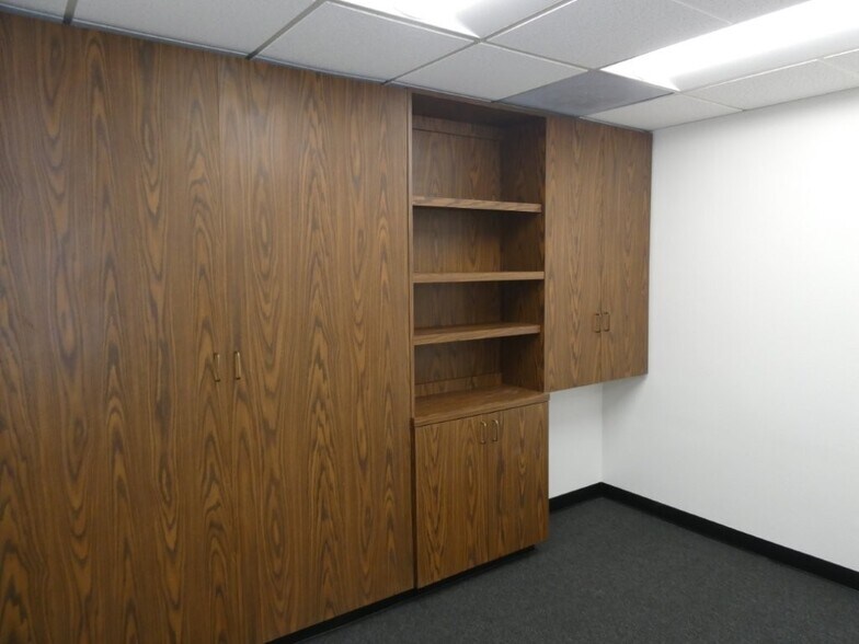 More Photos Of 1756 Flower St, Glendale Office For Lease