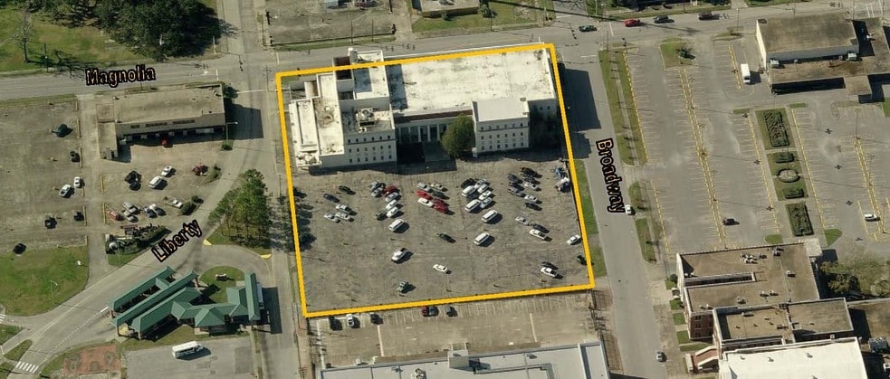 More Photos Of 350 Magnolia Ave, Beaumont Office For Sale