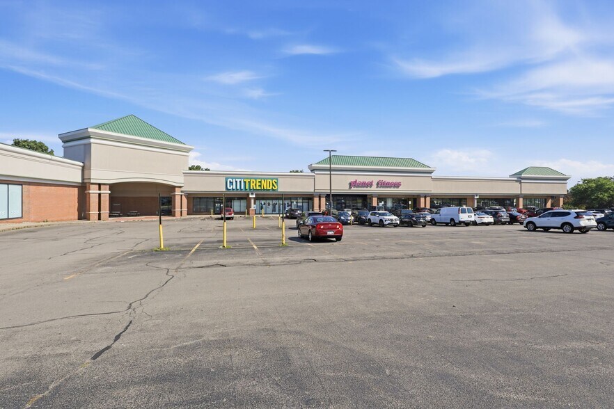 More Photos Of 1826 E Ridge Rd, Irondequoit General Retail For Sale