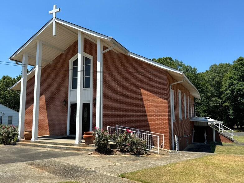 More Photos Of 5061 Austell-Powder Springs Rd, Clarkdale Religious Facility For Sale