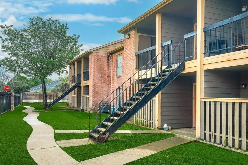 Primary Photo Of 9402 Synott Rd, Houston Apartments For Sale