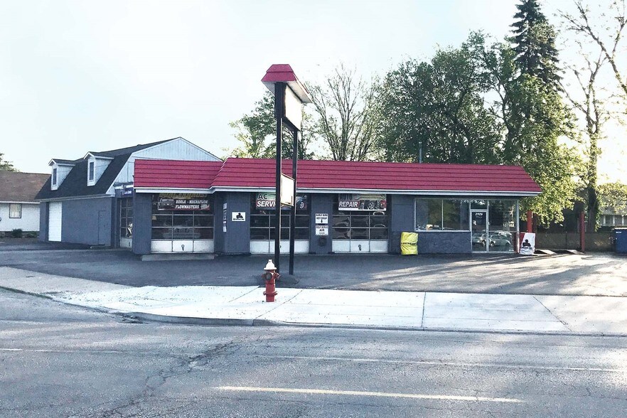 More Photos Of 2928 Tremainsville Rd, Toledo Auto Repair For Sale