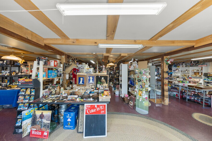 More Photos Of 8018 Northwestern Tpke, Keyser General Retail For Sale