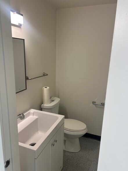 More Photos Of 37 Commercial Blvd, Novato Industrial For Lease