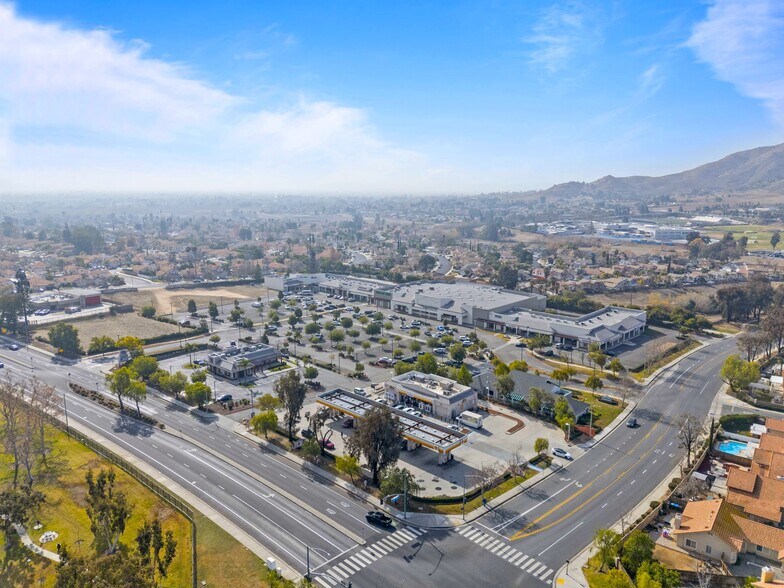 More Photos Of 23575 Sunnymead Ranch Pky, Moreno Valley Unknown For Lease