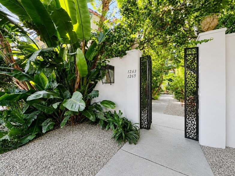 More Photos Of 1269 Havenhurst Dr, West Hollywood Multifamily For Sale