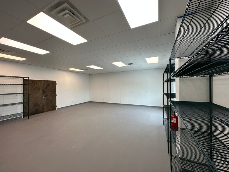 More Photos Of 401 Betty Taylor Wood, Holly Ridge Manufacturing For Lease