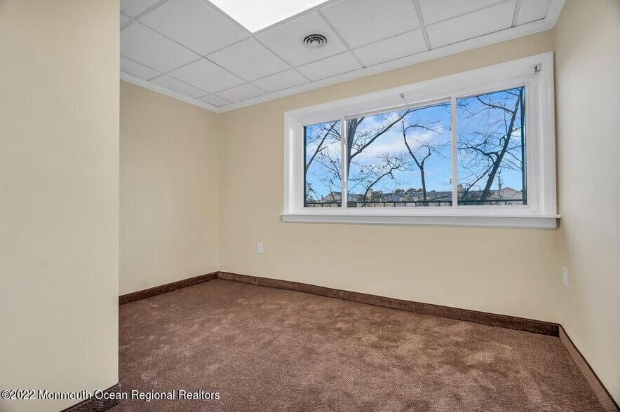 More Photos Of 445 Brick Blvd, Brick Medical For Lease