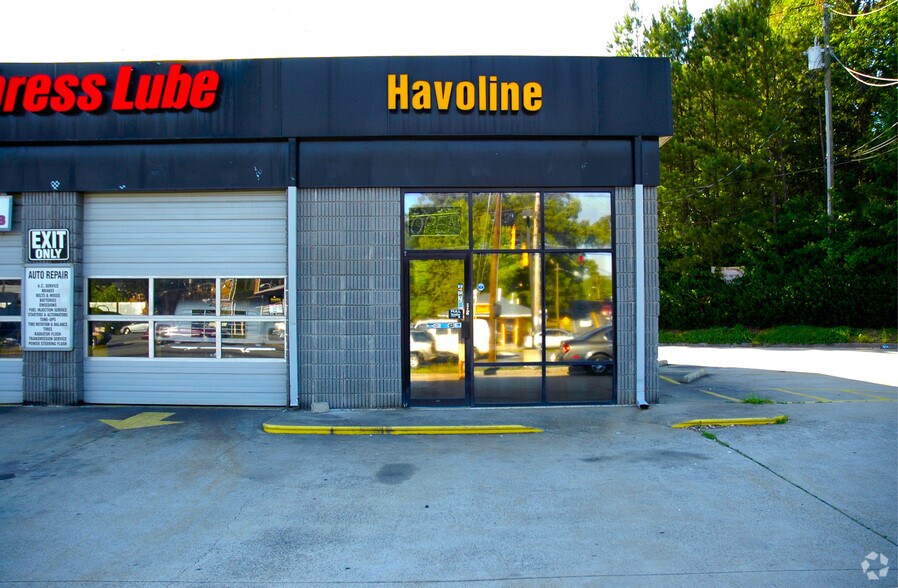 More Photos Of 598 Powder Springs St SE, Marietta Auto Repair For Sale