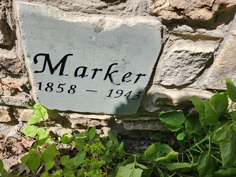More Photos Of 108 S Market St, Ligonier Township Freestanding For Sale