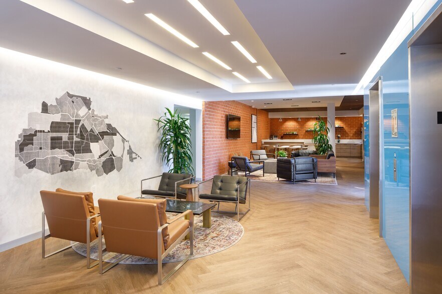 More Photos Of 16200 Ventura Blvd, Encino Office For Lease