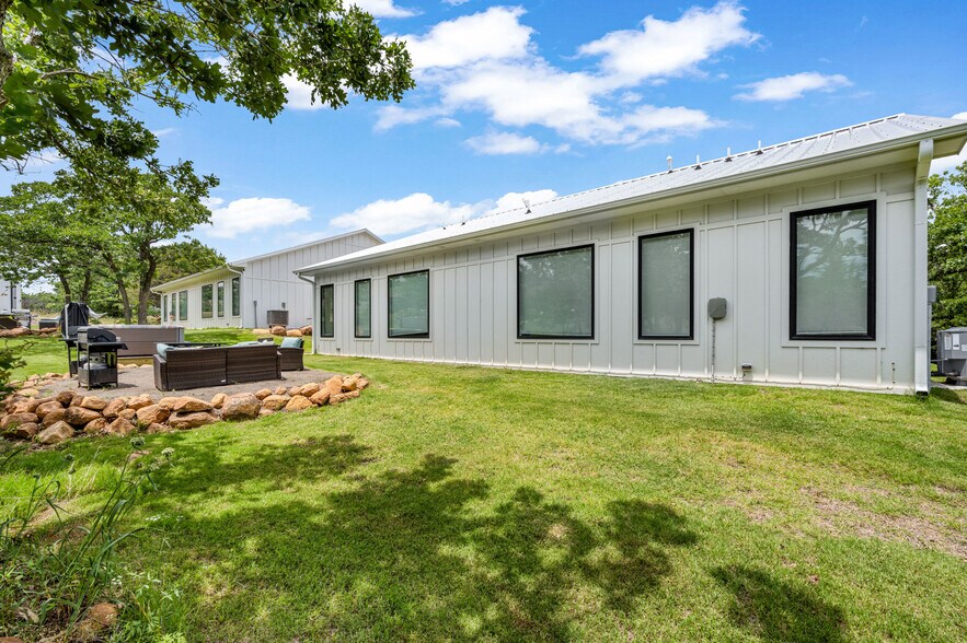 More Photos Of 115 Sheridan North St, Medicine Park Multifamily For Sale