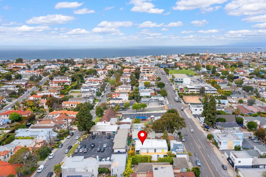 More Photos Of 930-932 Manhattan Beach Blvd, Manhattan Beach Office Residential For Sale