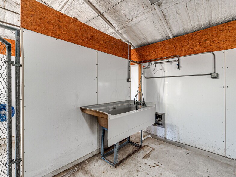 More Photos Of 601 Cimarron Rd, Tuttle Specialty For Sale