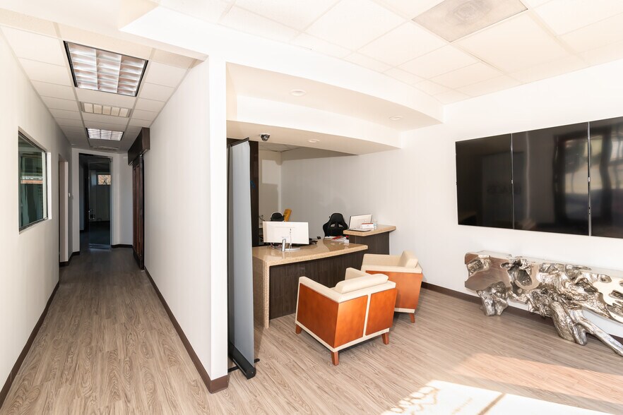 More Photos Of 1720 Yale St, Houston Medical For Lease