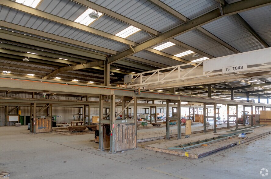 More Photos Of 2310 San Juan Rd, Hollister Manufacturing For Sale