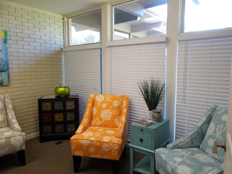 More Photos Of 1350-1358 D'Adrian Professional Pky, Godfrey Medical For Lease