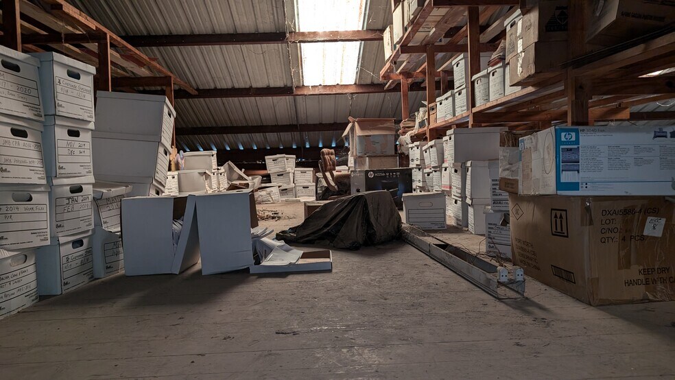 More Photos Of 1119 E Milam St, Wharton Freestanding For Sale